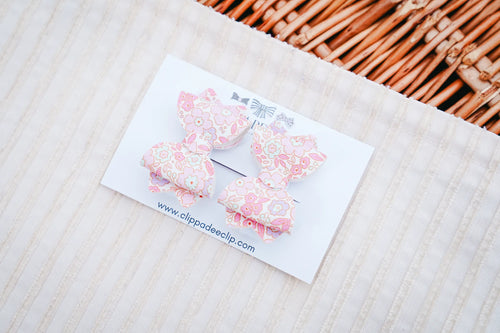 baby girl, tiny, teeny, small hair bows for babies, floral bows, matching bow pair