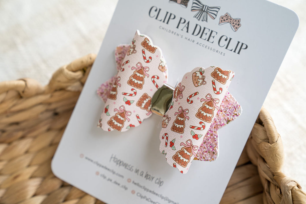 Scallop Kiarah Bow (Large) - Puddings, Candy Canes & Christmas Trees (Pink)